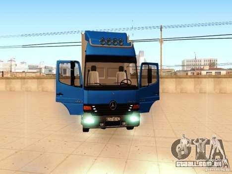 Mercedes-Benz Atego para GTA San Andreas